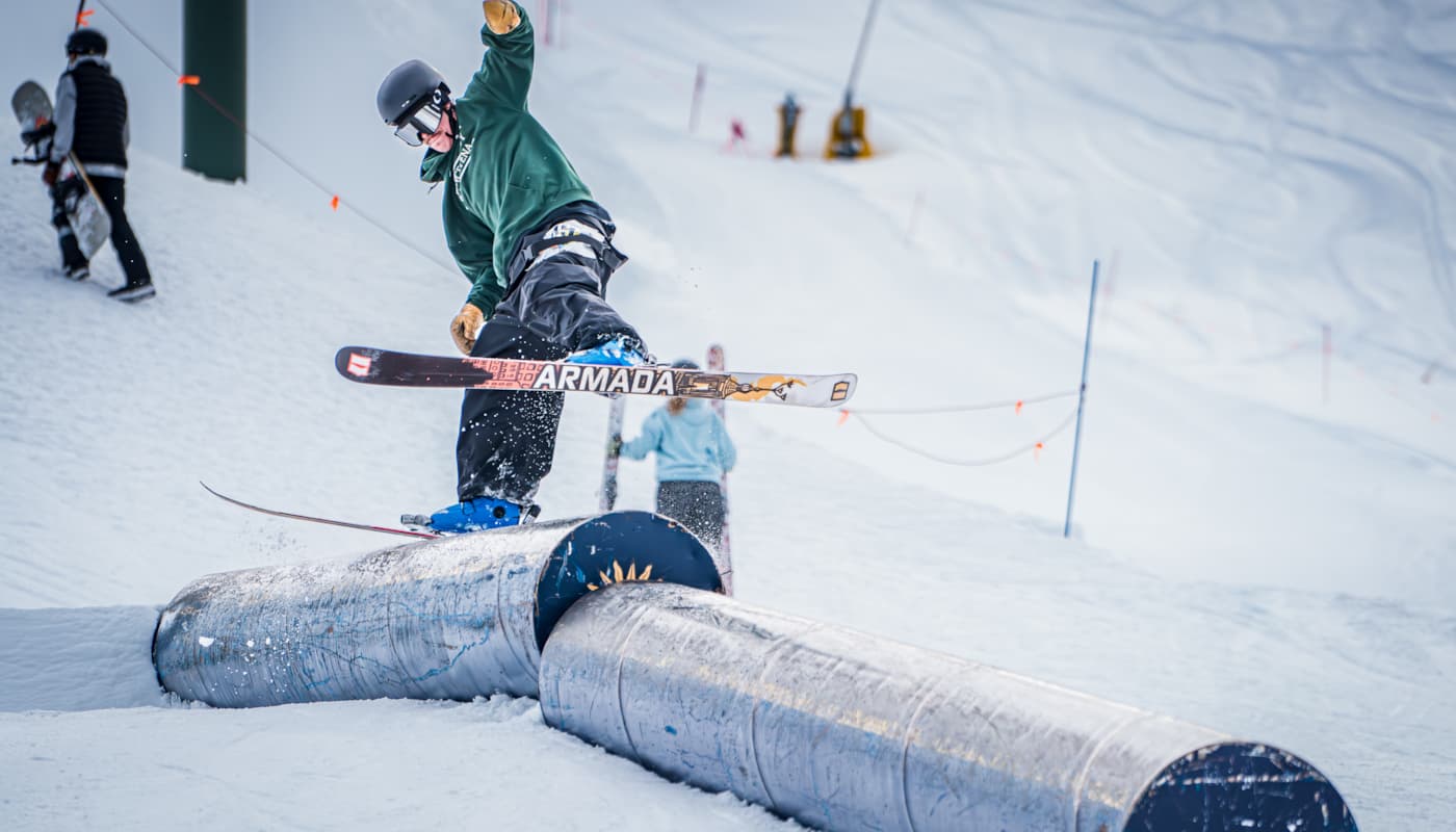 svr_dollarmountain_dollarholler