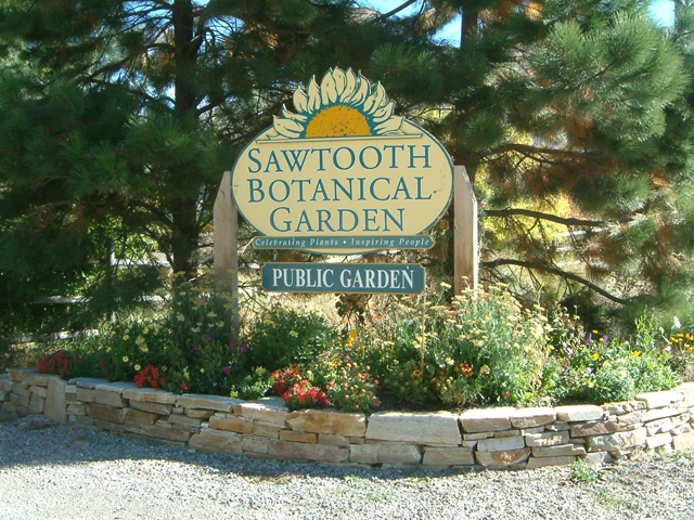 sawtooth botanical garden tour