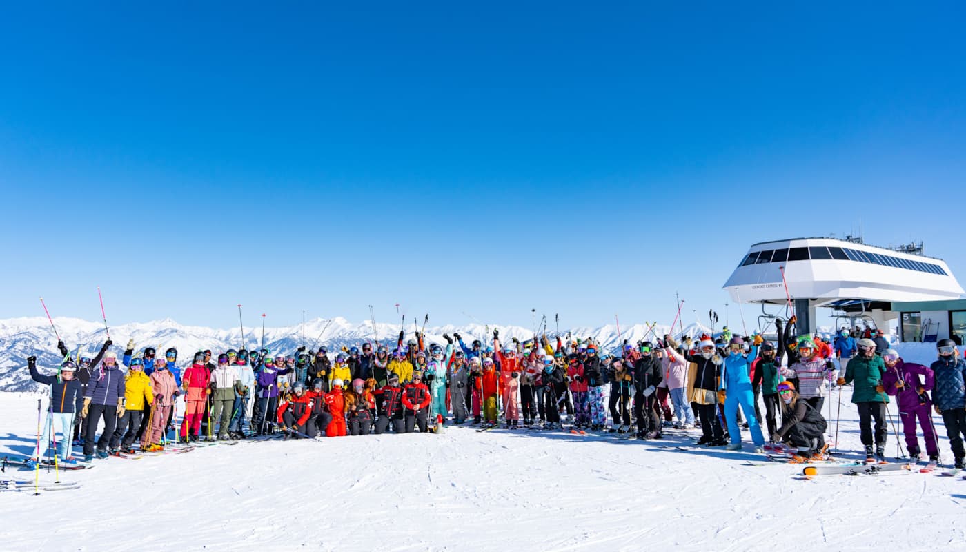 International Women’s Day “Lap for the Ladies” & Après